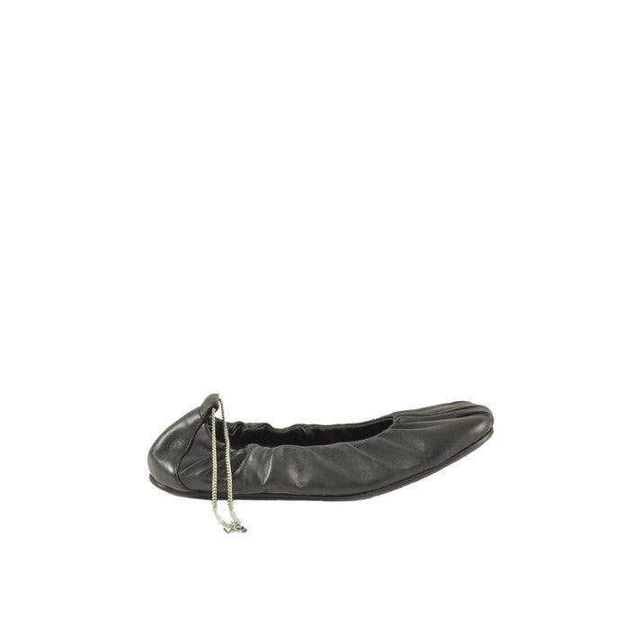 Vic Matie Mujer Bailarinas